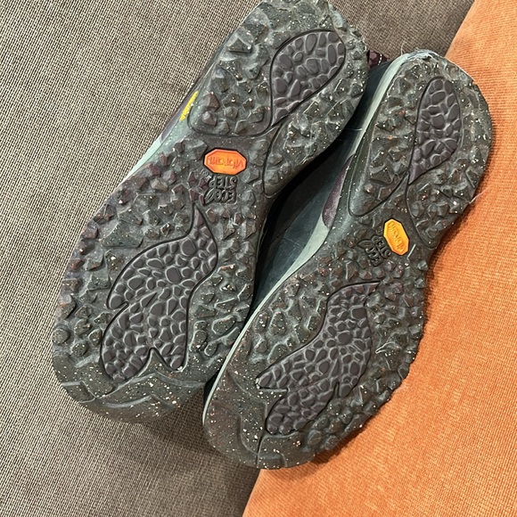 Patagonia Bly Velvet Brown Leather Upper Performance Footwear Trail Shoes 7.5 US - Picture 9 of 16